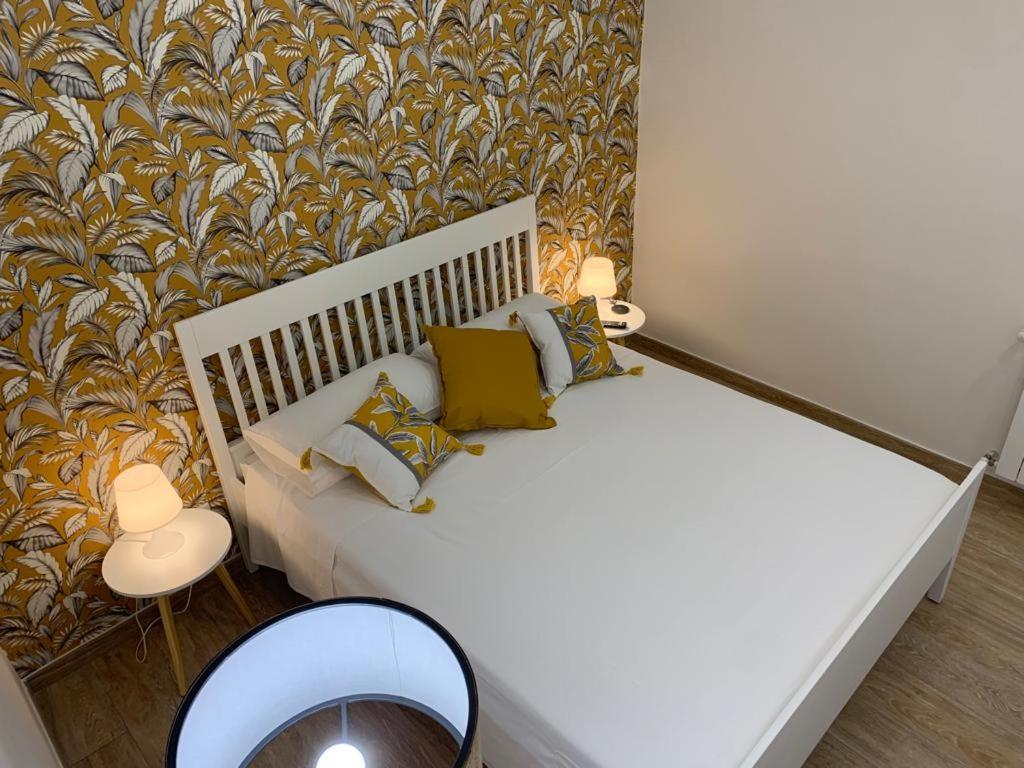 Donna Luisa-Catania Charming Apartment Екстериор снимка