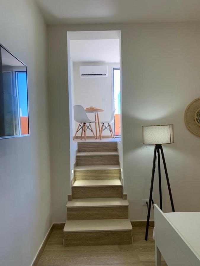 Donna Luisa-Catania Charming Apartment Екстериор снимка