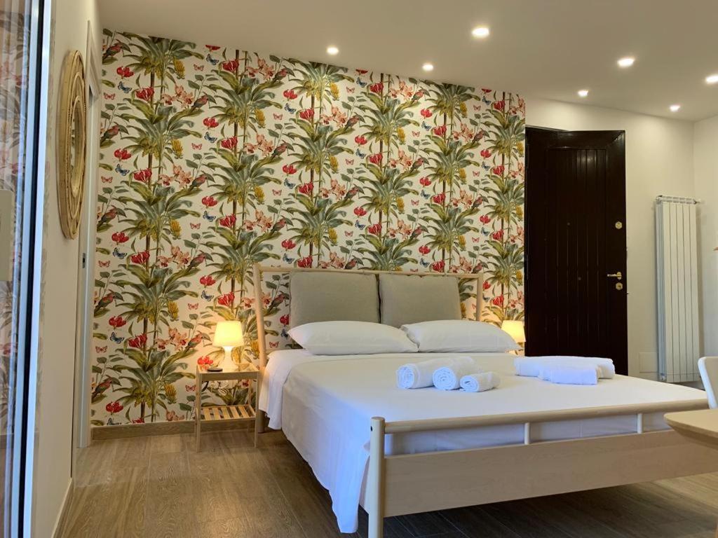 Donna Luisa-Catania Charming Apartment Екстериор снимка