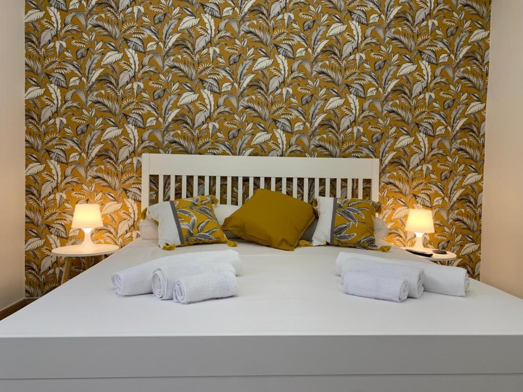 Donna Luisa-Catania Charming Apartment Екстериор снимка