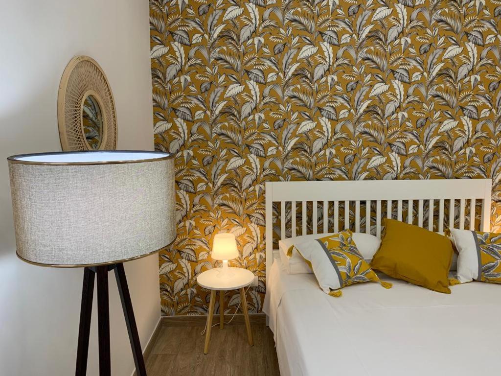 Donna Luisa-Catania Charming Apartment Екстериор снимка