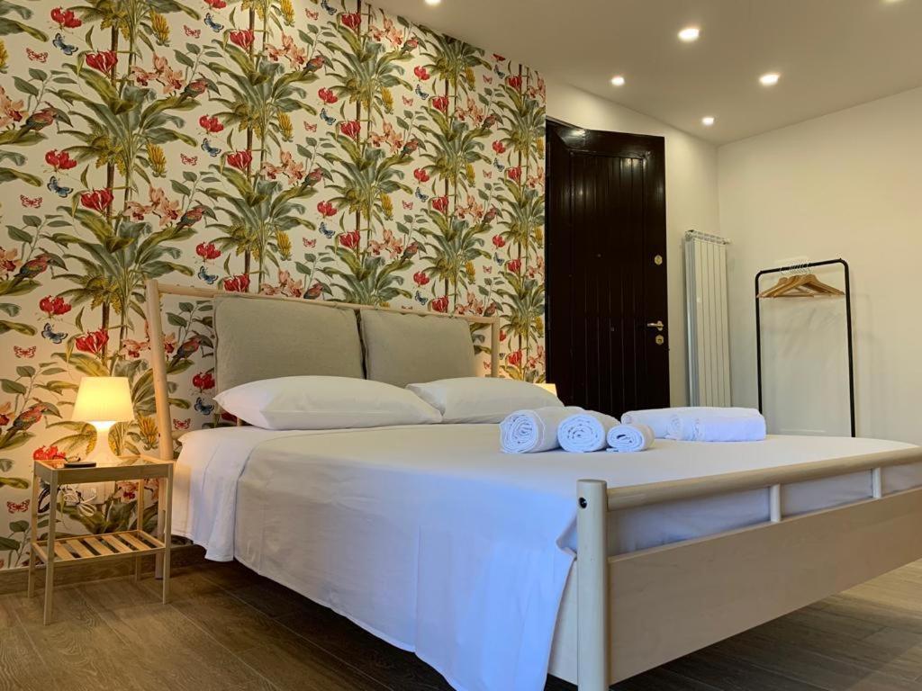 Donna Luisa-Catania Charming Apartment Екстериор снимка