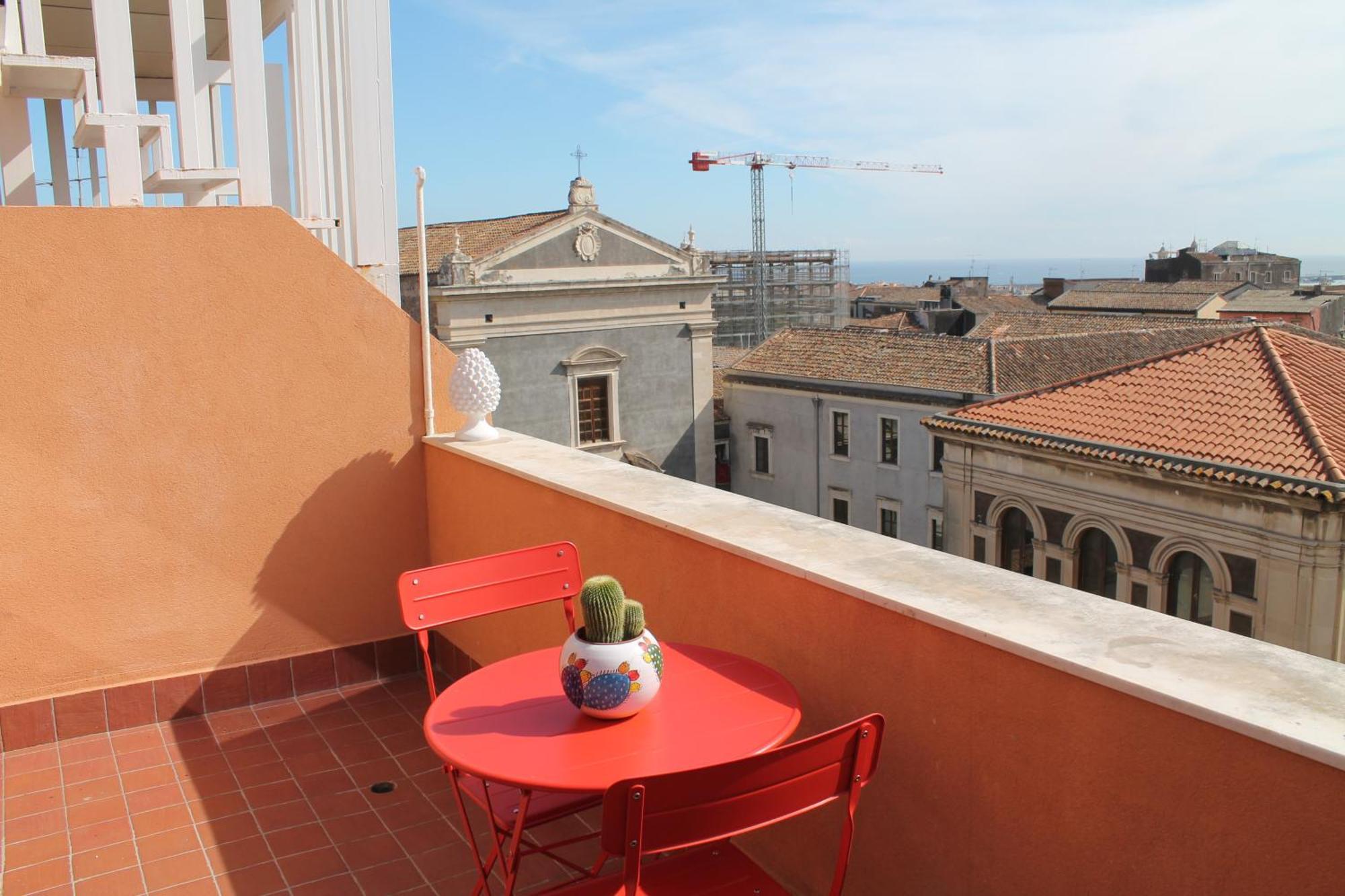 Donna Luisa-Catania Charming Apartment Екстериор снимка
